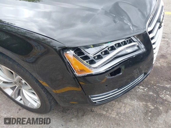 2013 Audi A8 3.0L с VIN WAURGAFD8DN012938, выставлен на аукционе IAAI как лот 42334901 с пробегом 64 235 миль миль и . История ставок и продаж доступна на DreamBid. Изображение 6.