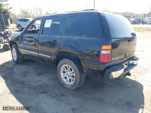 2000 Chevrolet New Tahoe LT with VIN 1GNEK13TXYJ191872, listed as a IAAI auction lot 41860033 with 1 mi miles. Bid and sale history available at carsss.com. Image 3.