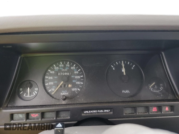 1992 Plymouth Sundance z VIN 1P3XP28D4NN165248, wystawiony jako Copart lot #44205855 z przebiegiem 70 897 mil mil oraz Czysty tytuł • Clean title. Historia ofert i sprzedaży dostępna na DreamBid. Obrazek 10.