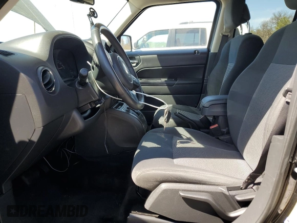2016 Jeep Patriot High Altitude with VIN 1C4NJPFA5GD640476, listed as a Copart auction lot 55380895 with 178,368 mi miles and Clean Title. Bid and sale history available at carsss.com. Image 7.
