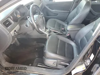 2013 Volkswagen Jetta SE with VIN 3VWDP7AJ1DM354199, listed as a Copart auction lot 61929725 with 149,739 mi miles and Salvage title. Bid and sale history available at DreamBid. Image 7.
