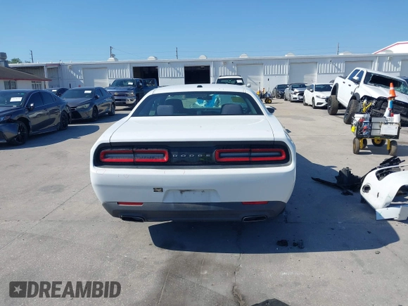 2015 Dodge Challenger SXT with VIN 2C3CDZAG4FH739754, listed as a IAAI auction lot 42028773 with 150,001 mi miles. Bid and sale history available at carsss.com. Image 17.