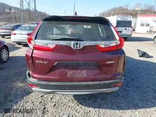 2018 Honda CR-V LX with VIN 2HKRW6H39JH213816, listed as a IAAI auction lot 41776460 with 61,709 mi miles. Bid and sale history available at carsss.com. Image 17.