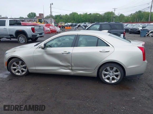 2015 Cadillac ATS Luxury RWD z VIN 1G6AB5RX8F0101942, wystawiony jako IAAI lot #42199906 z przebiegiem 58 627 mil mil oraz . Historia ofert i sprzedaży dostępna na DreamBid. Obrazek 14.