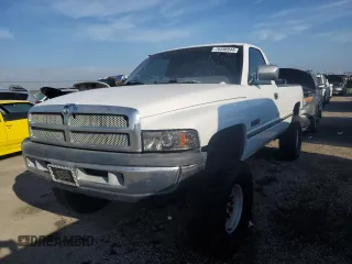 1995 Dodge 2500 with VIN 1B7KF26C9SS304696, listed as a Copart auction lot 76398944 with 217,725 mi miles and Salvage Title. Bid and sale history available at carsss.com. Image 1.