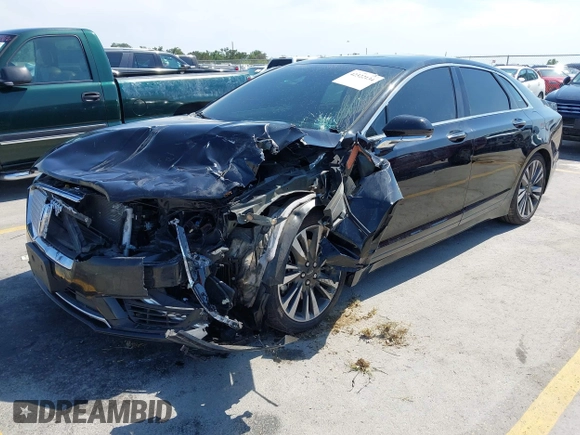 2019 Lincoln MKZ Reserve with VIN 3LN6L5EC8KR629330, listed as a IAAI auction lot 42322134 with Not provided miles and . Bid and sale history available at DreamBid. Image 17.