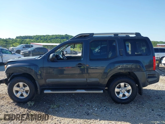 2013 Nissan Xterra S z VIN 5N1AN0NW7DN816369, wystawiony jako IAAI lot #42296551 z przebiegiem 150 551 mil mil oraz . Historia ofert i sprzedaży dostępna na DreamBid. Obrazek 14.