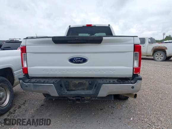 2019 Ford Super Duty F-250 SRW XL with VIN 1FT7W2A67KEC28577, listed as a IAAI auction lot 41960776 with 50,979 mi miles. Bid and sale history available at carsss.com. Image 17.