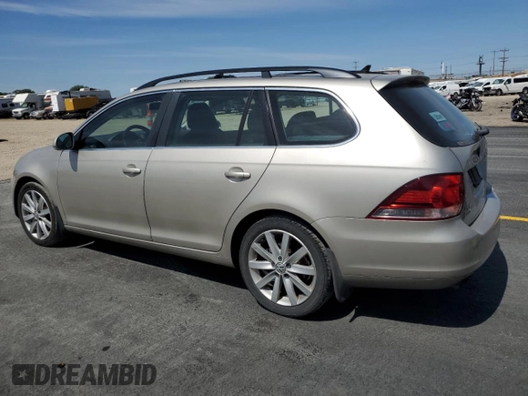 2013 Volkswagen Jetta TDI w/Sunroof & Nav с VIN 3VWPL7AJ5DM647564, выставлен на аукционе Copart как лот 58786495 с пробегом 226 456 миль миль и Списание • Salvage title. История ставок и продаж доступна на DreamBid. Изображение 2.