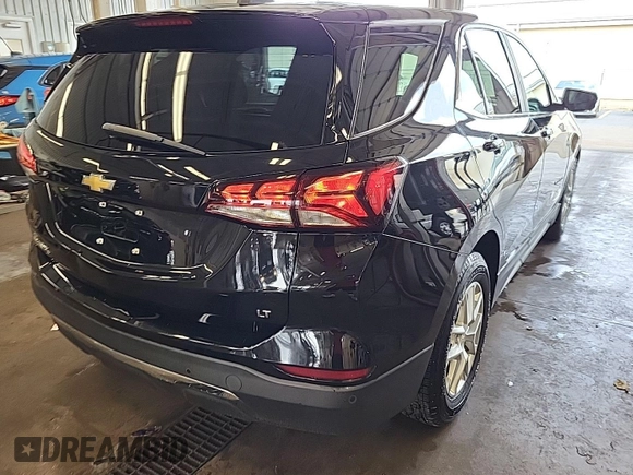 2022 Chevrolet Equinox LT z VIN 2GNAXJEV2N6109866, wystawiony jako IAAI lot #42398399 z przebiegiem 60 111 mil mil oraz . Historia ofert i sprzedaży dostępna na DreamBid. Obrazek 3.