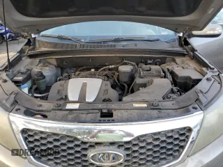 2011 Kia Sorento EX with VIN 5XYKU4A29BG022757, listed as a Copart auction lot 56563724 with 113,211 mi miles and Clean Title. Bid and sale history available at carsss.com. Image 12.