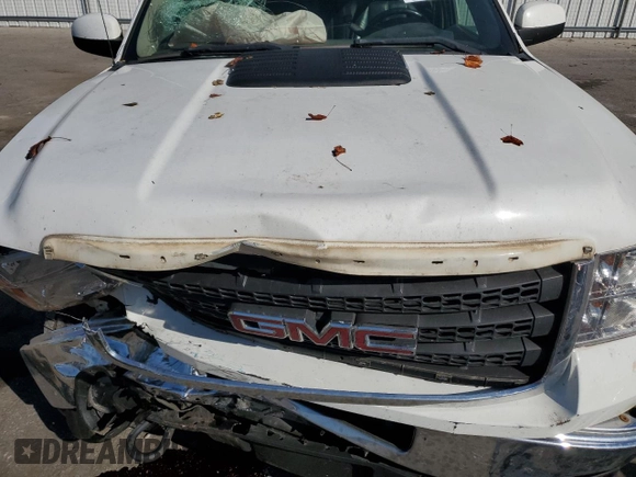 2011 GMC Sierra 2500HD SLT с VIN 1GT121C8XBF145553, выставлен на аукционе Copart как лот 77220804 с пробегом 414 257 миль миль и Списание • Salvage title. История ставок и продаж доступна на DreamBid. Изображение 12.