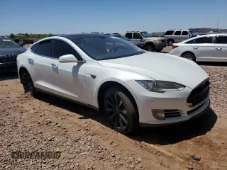 2013 Tesla Model S с VIN 5YJSA1DG5DFP03667, выставлен на аукционе Copart как лот 57685985 с пробегом 87 146 миль миль и Чистый • Clean title. История ставок и продаж доступна на DreamBid. Изображение 4.