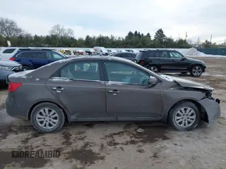 2013 Kia Forte EX with VIN KNAFU4A24D5730361, listed as a IAAI auction lot 41579457 with 89,832 mi miles. Bid and sale history available at carsss.com. Image 14.