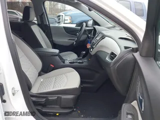 2021 Chevrolet Equinox LS with VIN 3GNAXHEV8MS135543, listed as a IAAI auction lot 41629456 with 43,482 mi miles. Bid and sale history available at carsss.com. Image 5.