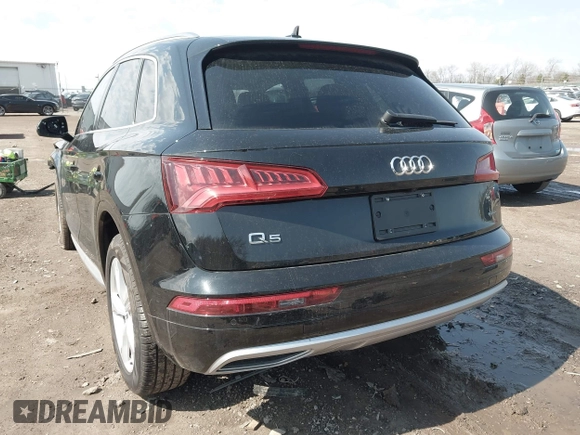 2020 Audi Q5 Premium with VIN WA1ANAFY3L2082513, listed as a IAAI auction lot 41912993 with 7,958 mi miles. Bid and sale history available at carsss.com. Image 3.