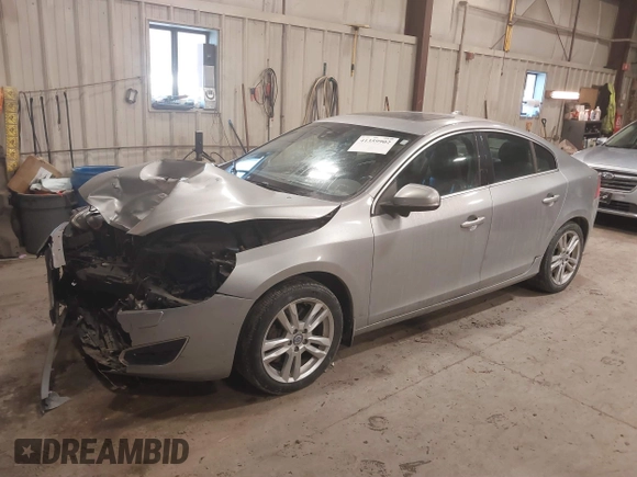 2012 Volvo S60 T6 with VIN YV1902FH1C2119579, listed as a IAAI auction lot 41359902 with 237,451 mi miles. Bid and sale history available at carsss.com. Image 17.