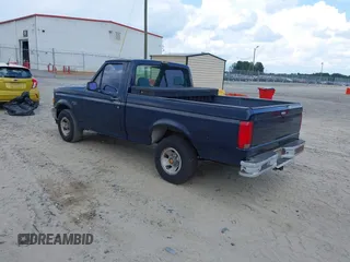 1993 Ford F-150 with VIN 1FTDF15Y1PNB24389, listed as a IAAI auction lot 42636424 with 271,789 mi miles and . Bid and sale history available at DreamBid. Image 3.