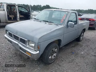1996 Nissan Frontier XE z VIN 1N6SD11SXTC351243, wystawiony jako IAAI lot #42422568 z przebiegiem 265 304 mil mil oraz . Historia ofert i sprzedaży dostępna na DreamBid. Obrazek 2.
