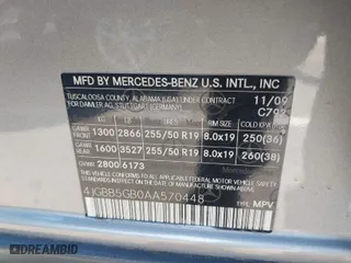 2010 Mercedes-Benz M-Class ML 350 with VIN 4JGBB5GB0AA570448, listed as a IAAI auction lot 41911210 with 166,489 mi miles. Bid and sale history available at carsss.com. Image 9.