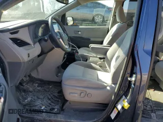 2018 Toyota Sienna LE Auto Access Seat with VIN 5TDKZ3DCXJS910757, listed as a Copart auction lot 46435435 with 80,774 mi miles and Salvage Title. Bid and sale history available at carsss.com. Image 7.
