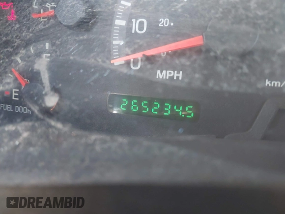 2002 Ford F-150 XLT with VIN 1FTRW07672KB31448, listed as a IAAI auction lot 41226836 with 265,234 mi miles. Bid and sale history available at carsss.com. Image 7.