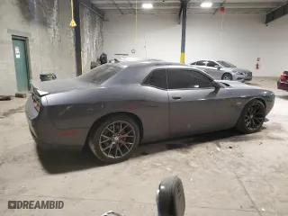 2016 Dodge Challenger SRT 392 with VIN 2C3CDZDJXGH112078, listed as a Copart auction lot 71706442 with 60,693 mi miles and Salvage Title. Bid and sale history available at carsss.com. Image 3.
