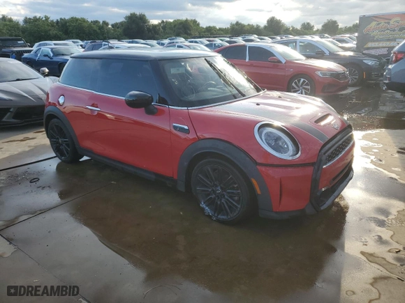 2022 MINI Hardtop 2 Door Cooper S with VIN WMW53DH08N2P80119, listed as a Copart auction lot 73824274 with 0 mi miles and Salvage Title. Bid and sale history available at carsss.com. Image 4.