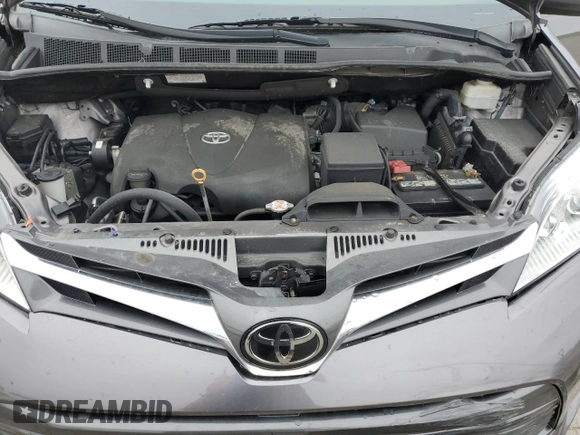 2019 Toyota Sienna XLE Auto Access Seat with VIN 5TDYZ3DC1KS015587, listed as a Copart auction lot 51951995 with 77,415 mi miles and Salvage Title. Bid and sale history available at carsss.com. Image 14.