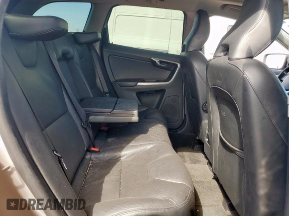 2015 Volvo XC60 T5 Drive-E Platinum с VIN YV440MDD3F2621703, выставлен на аукционе Copart как лот 58449195 с пробегом 119 470 миль миль и Чистый • Clean title. История ставок и продаж доступна на DreamBid. Изображение 11.