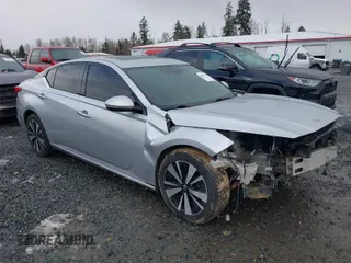 2019 Nissan Altima 2.5 SL with VIN 1N4BL4EV4KC196673, listed as a IAAI auction lot 41480266 with 89,242 mi miles. Bid and sale history available at carsss.com. Image 1.
