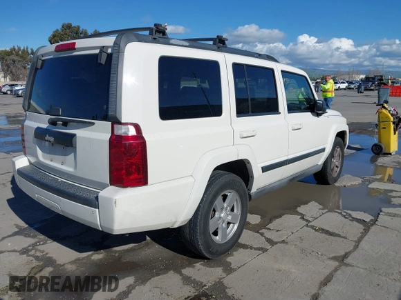 2007 Jeep Commander Sport z VIN 1J8HH48K27C510392, wystawiony jako IAAI lot #41793028 z przebiegiem 139 686 mil mil oraz . Historia ofert i sprzedaży dostępna na DreamBid. Obrazek 4.