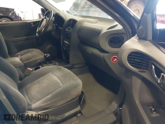 2004 Hyundai Santa Fe GLS with VIN KM8SC73D84U833286, listed as a IAAI auction lot 41644780 with 160,313 mi miles. Bid and sale history available at carsss.com. Image 5.