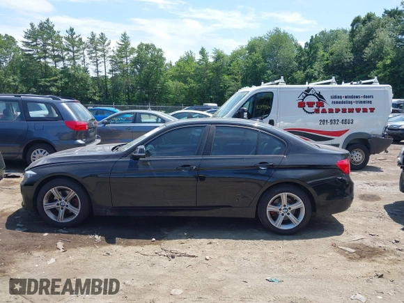2015 BMW 3 Series 328i xDrive z VIN WBA3B5C52FP653910, wystawiony jako IAAI lot #42563622 z przebiegiem 153 033 mil mil oraz . Historia ofert i sprzedaży dostępna na DreamBid. Obrazek 14.