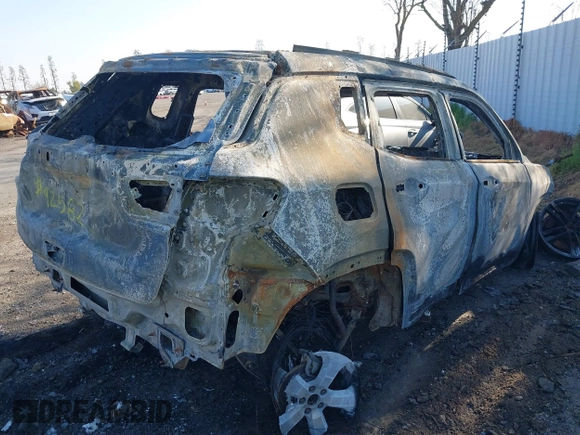 2018 Jeep Compass Latitude with VIN 3C4NJCBB1JT125029, listed as a IAAI auction lot 41644443 with Not provided miles and . Bid and sale history available at DreamBid. Image 4.