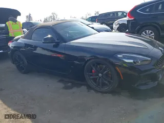 2022 BMW Z4 sDriveM40i with VIN WBAHF9C08NWX38258, listed as a IAAI auction lot 41462157 with 43,534 mi miles. Bid and sale history available at carsss.com. Image 13.