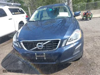 2013 Volvo XC60 T6 with VIN YV4902DZ9D2441547, listed as a IAAI auction lot 42028493 with 106,212 mi miles. Bid and sale history available at carsss.com. Image 12.