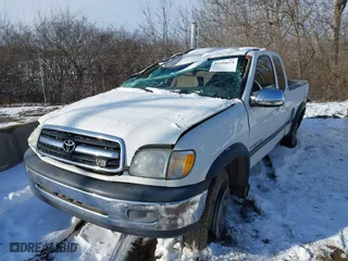 2001 Toyota Tundra SR5 with VIN 5TBRT34151S201015, listed as a IAAI auction lot 41590654 with 317,220 mi miles. Bid and sale history available at carsss.com. Image 17.