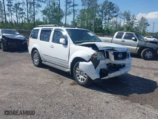 2012 Nissan Pathfinder SV with VIN 5N1AR1NN1CC616194, listed as a IAAI auction lot 40821219 with 104,698 mi miles. Bid and sale history available at carsss.com. Image 1.