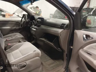 2009 Honda Odyssey LX z VIN 5FNRL38229B042383, wystawiony jako IAAI lot #42080457 z przebiegiem 195 653 mil mil oraz . Historia ofert i sprzedaży dostępna na DreamBid. Obrazek 5.