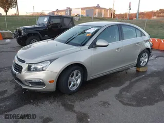 2016 Chevrolet Cruze Limited LT with VIN 1G1PE5SB1G7111548, listed as a IAAI auction lot 40824724 with 179,199 mi miles. Bid and sale history available at carsss.com. Image 21.