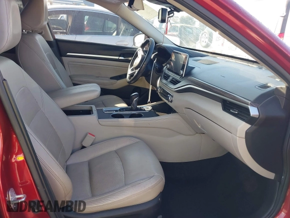 2019 Nissan Altima 2.5 Platinum with VIN 1N4BL4FV9KC100888, listed as a IAAI auction lot 41742079 with 88,212 mi miles. Bid and sale history available at carsss.com. Image 5.