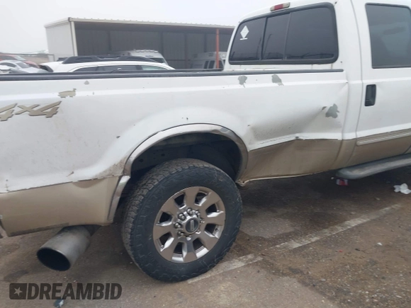2000 Ford Super Duty F-250 XL with VIN 1FTNW21F7YEE45983, listed as a IAAI auction lot 41501845 with 329,488 mi miles. Bid and sale history available at carsss.com. Image 13.