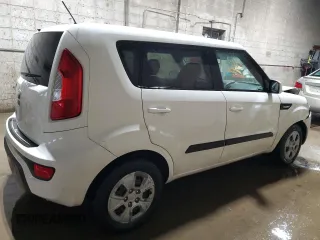 2013 Kia Soul with VIN KNDJT2A5XD7509544, listed as a Copart auction lot 47893525 with 70,292 mi miles and Salvage Title. Bid and sale history available at carsss.com. Image 3.