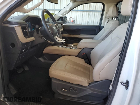 2024 Ford Expedition Limited with VIN 1FMJU2A88REA61472, listed as a Copart auction lot 60254525 with 38,302 mi miles and Clean title. Bid and sale history available at DreamBid. Image 7.