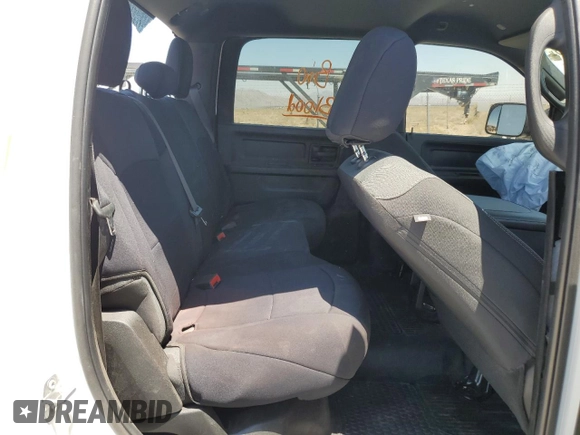 2022 Ram 2500 Tradesman z VIN 3C6UR4CJ5NG296596, wystawiony jako Copart lot #60593573 z przebiegiem Nie podano mil oraz . Historia ofert i sprzedaży dostępna na DreamBid. Obrazek 10.