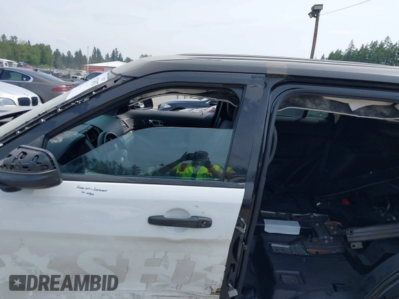 2017 Ford Police Interceptor Utility с VIN 1FM5K8AR7HGD58139, выставлен на аукционе IAAI как лот 42517057 с пробегом 91 537 миль миль и . История ставок и продаж доступна на DreamBid. Изображение 15.