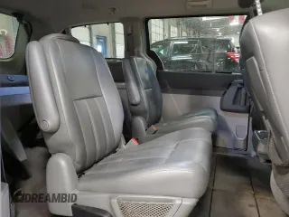 2009 Chrysler Town & Country Touring with VIN 2A8HR54X69R603995, listed as a Copart auction lot 49672995 with 199,440 mi miles and Non Repairable. Bid and sale history available at DreamBid. Image 11.