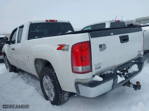 2011 GMC Sierra 1500 SLE with VIN 1GTR2VE33BZ443629, listed as a IAAI auction lot 41616892 with 1 mi miles. Bid and sale history available at carsss.com. Image 3.