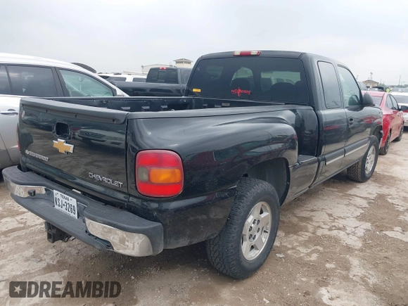 2005 Chevrolet Silverado 1500 Z71 with VIN 1GCEK19B95Z142179, listed as a IAAI auction lot 42203353 with 225,869 mi miles and . Bid and sale history available at DreamBid. Image 4.